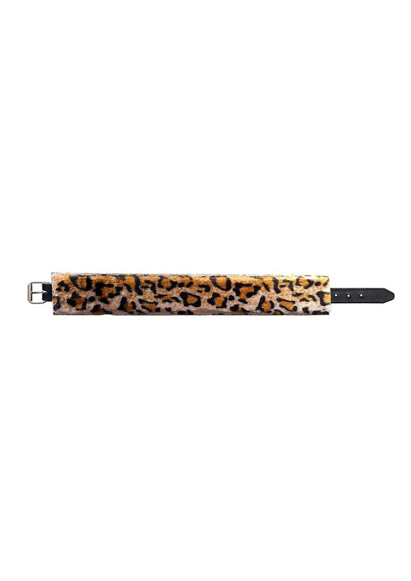 Rouge Leather Collar with Faux Fur Lining